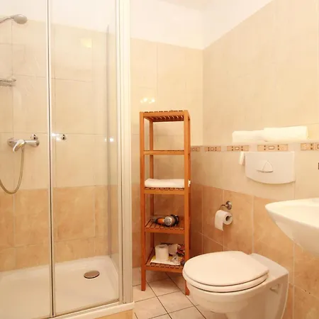 Appartementhaus Cubanzestrasse 43 13