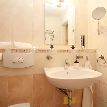 Appartementhaus Cubanzestrasse 43 13 Apartamento *